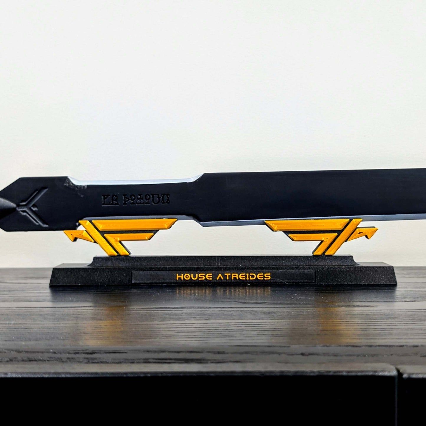 Dune: Atreides Military Sword - Prop or Replica